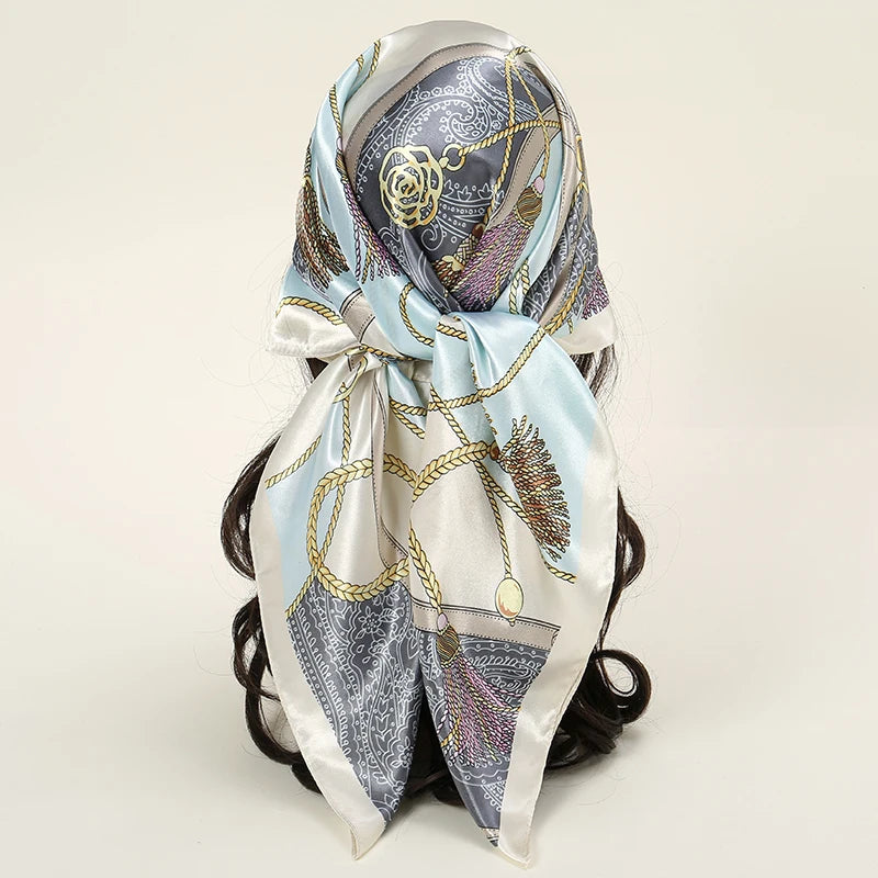 Foulard carré en satin pour femme