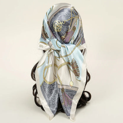 Foulard carré en satin pour femme