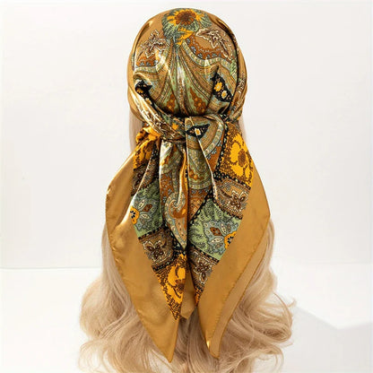 Foulard carré en satin pour femme