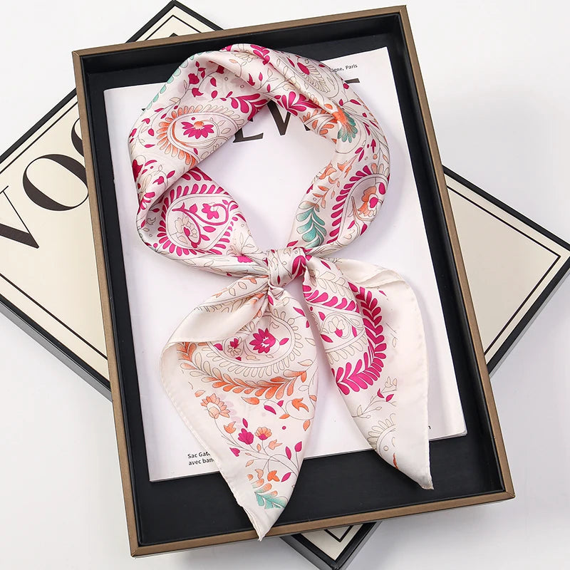 Foulard carré en soie