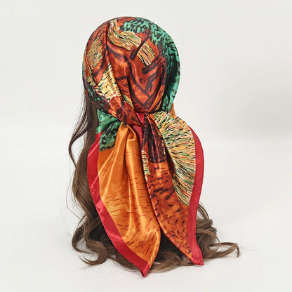 Foulard carré en satin pour femme