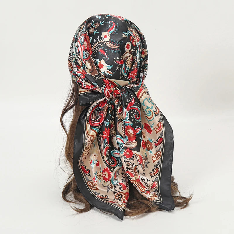 Foulard carré en satin pour femme