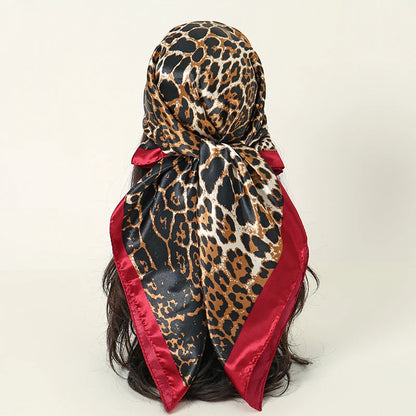 Foulard carré en satin pour femme