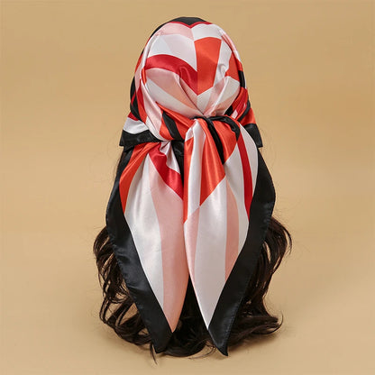 Foulard carré en satin pour femme