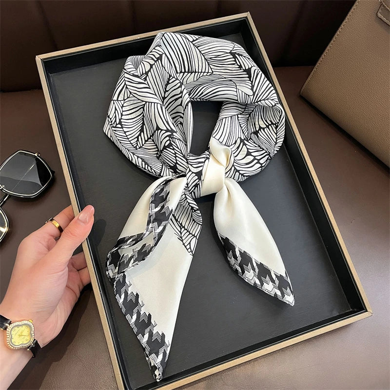 Foulard carré en soie