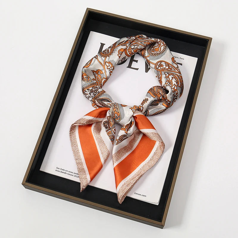 Foulard carré en soie