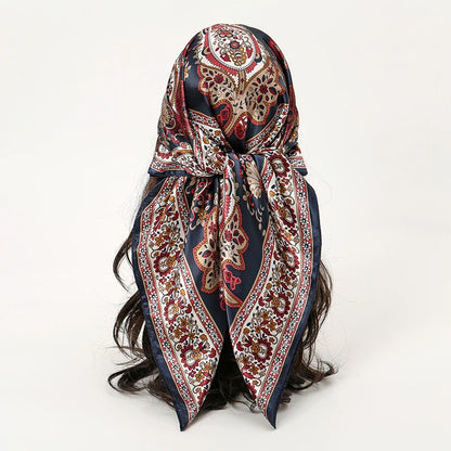 Foulard carré en satin pour femme