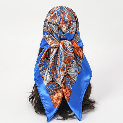 Foulard carré en satin pour femme
