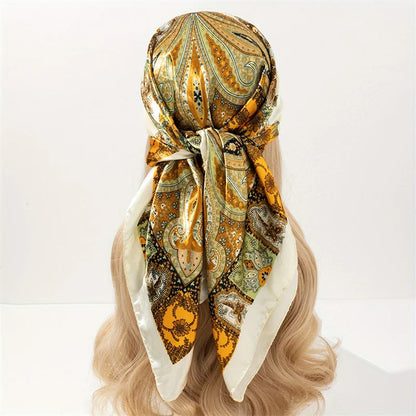 Foulard carré en satin pour femme
